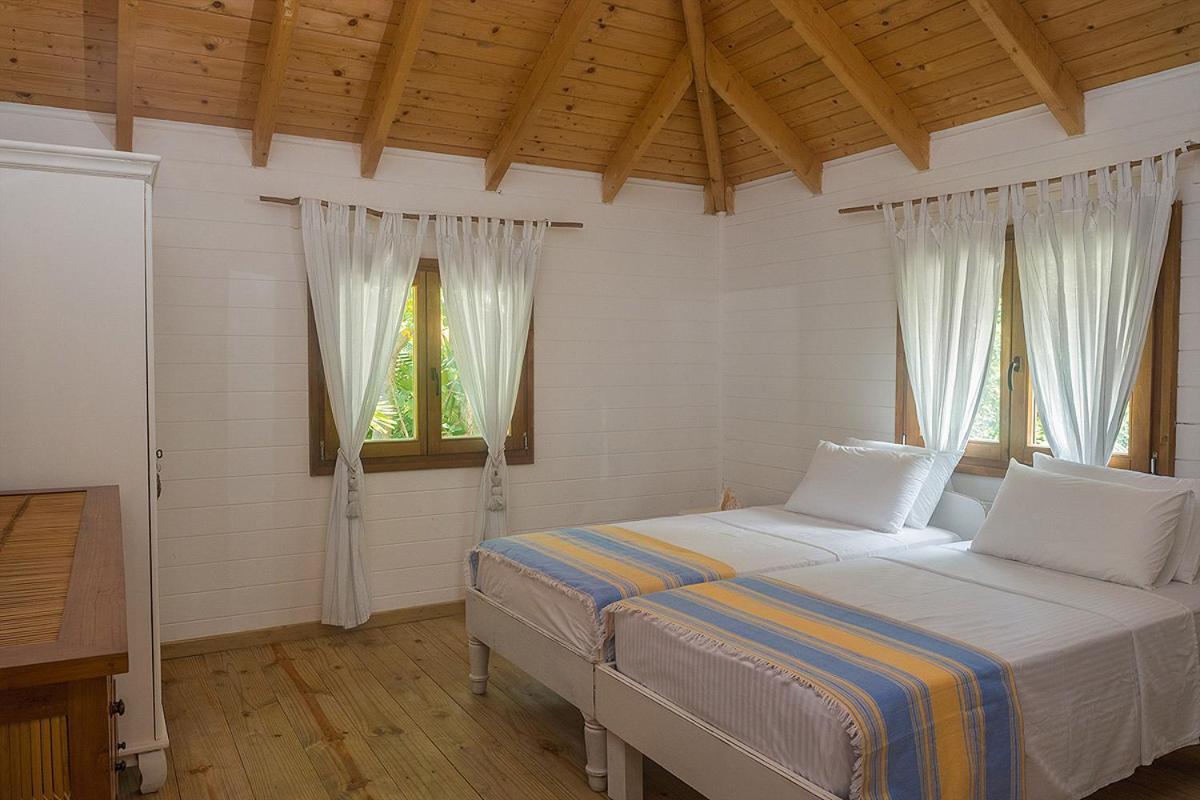 La Pointe Beach Huts Baie Sainte Anne Exteriér fotografie